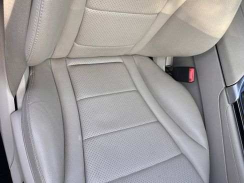 Used 2017 Mercedes-Benz GLC 300 image 8