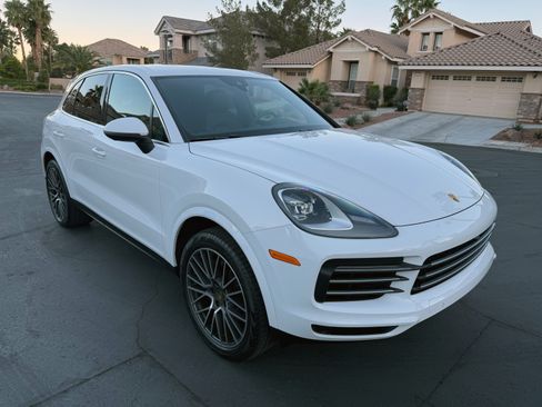 Used 2019 Porsche Cayenne image 4
