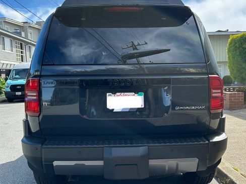 Used 2027 Toyota Land Cruiser w/ Premium Package AWD/4WD image 5