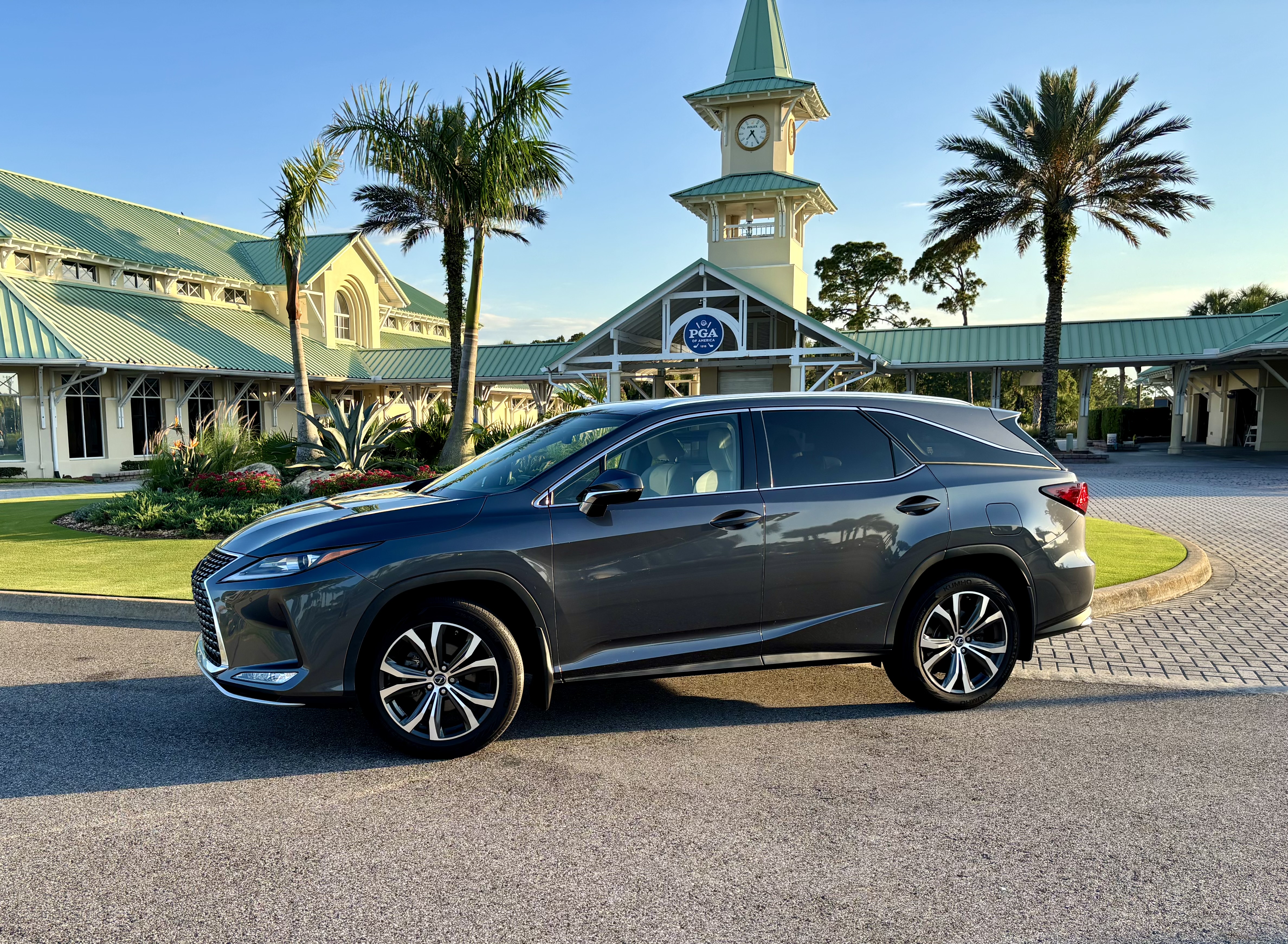 Used 2022 Lexus RX 350L FWD w/ Premium Package image 1