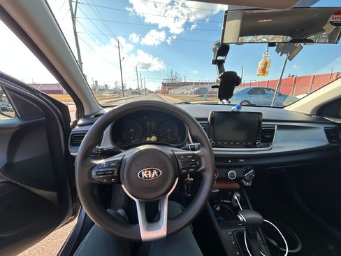 Used 2021 Kia Rio S image 6