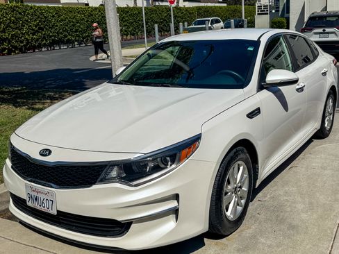 Used 2016 Kia Optima LX FWD image 4