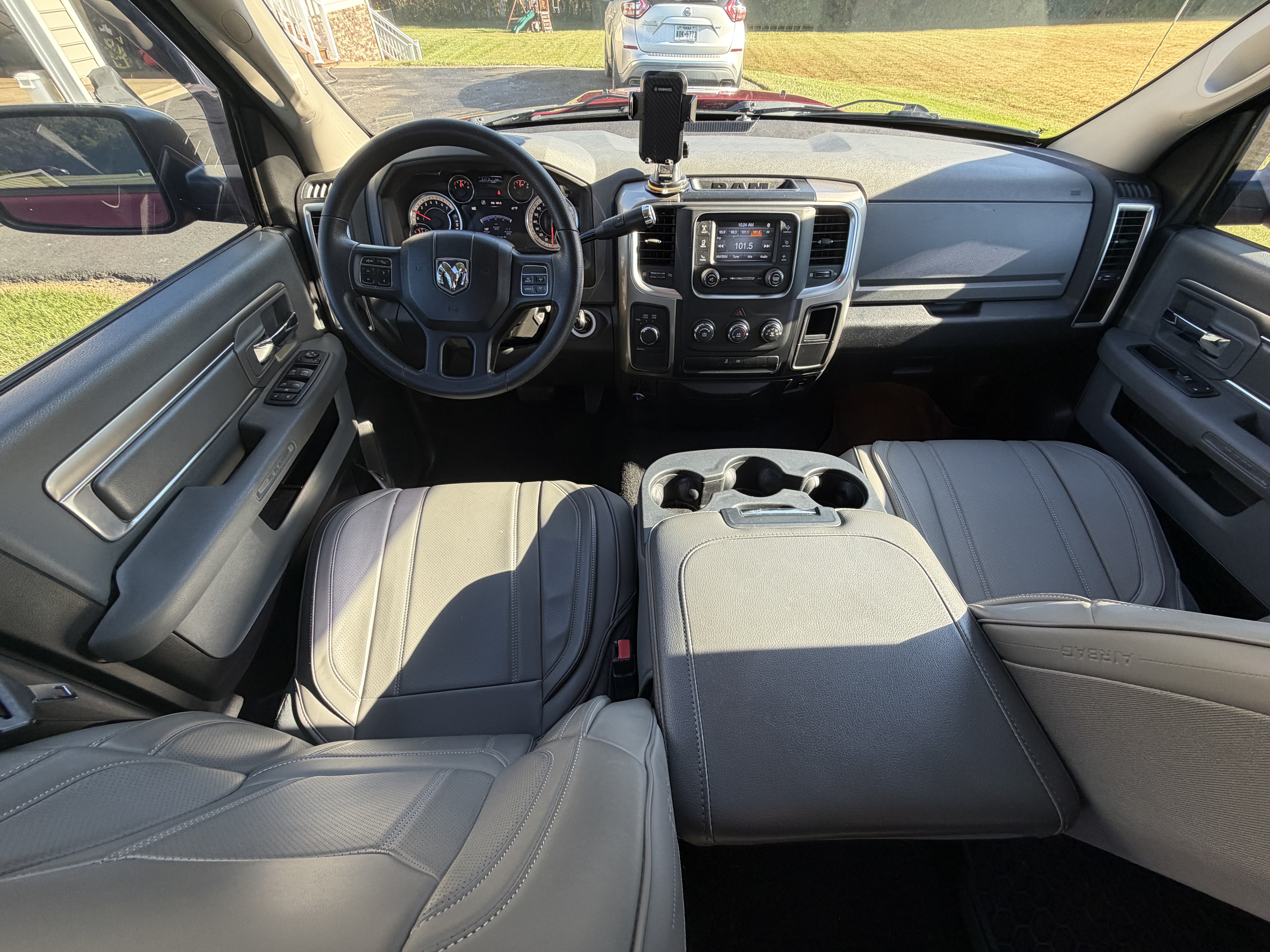 Used 2013 RAM 1500 Classic SLT w/ Premium Display Pkg AWD/4WD image 15