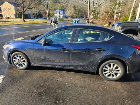 Used 2015 MAZDA MAZDA3 i Touring image 5