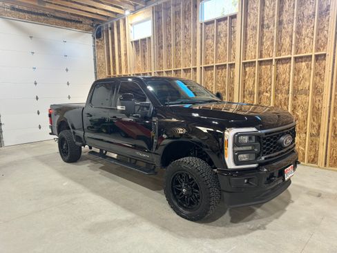 Used 2023 Ford F250 Lariat w/ Lariat Ultimate Package image 1