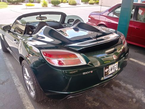 Used 2008 Saturn Sky Red Line image 13