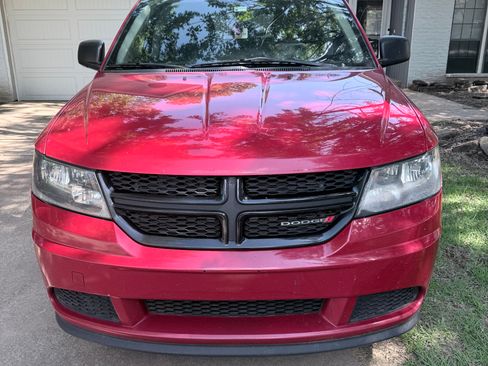 Used 2018 Dodge Journey SE w/ Blacktop Package FWD image 1
