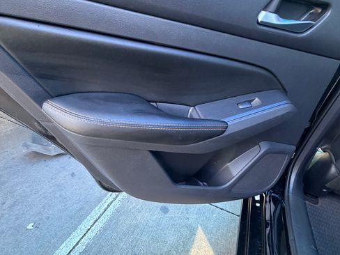 Used 2022 Nissan Altima 2.5 SR w/ Midnight Edition Package image 9