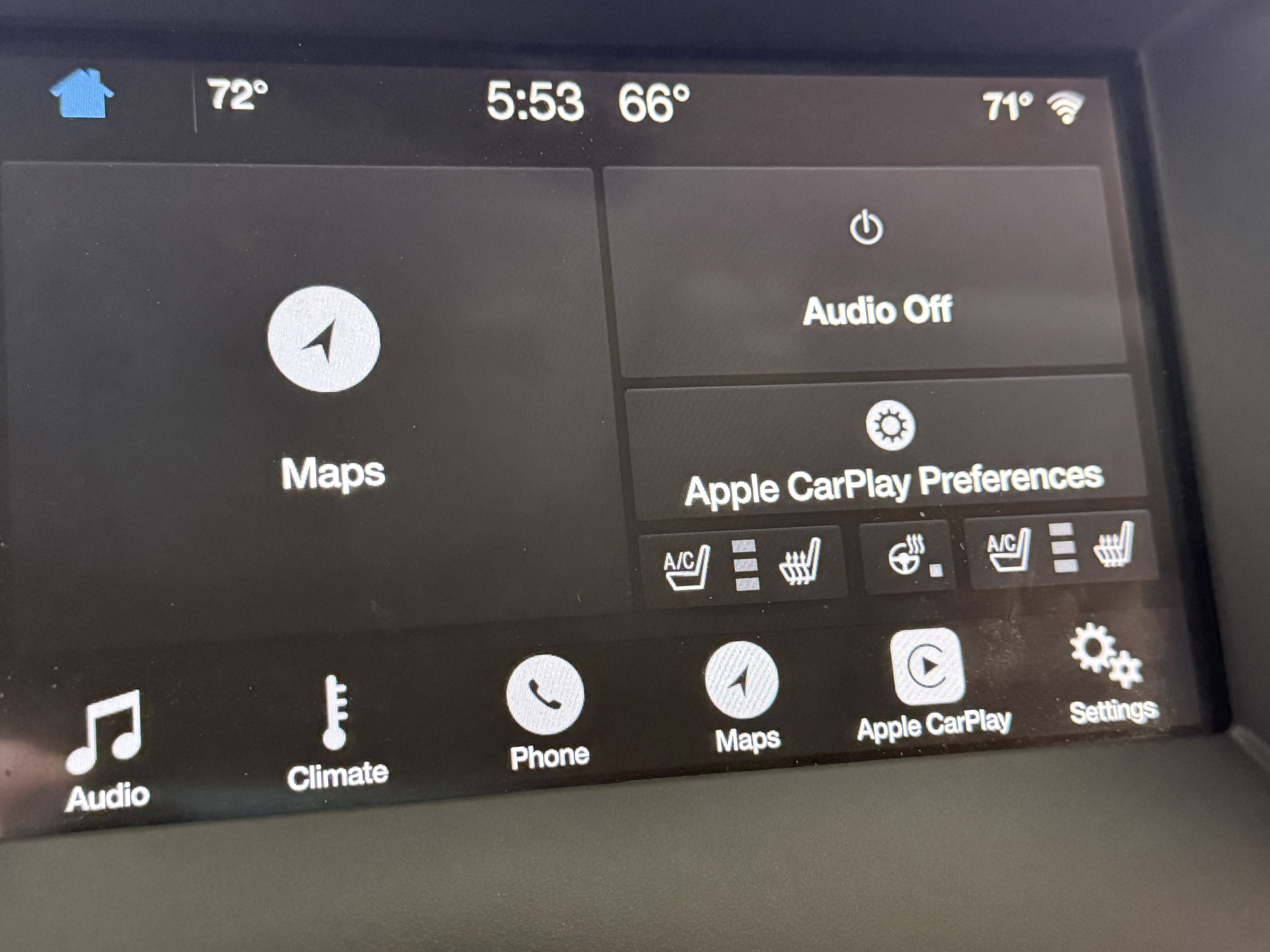 Used 2018 Ford Edge Titanium w/ Equipment Group 302A AWD/4WD image 19