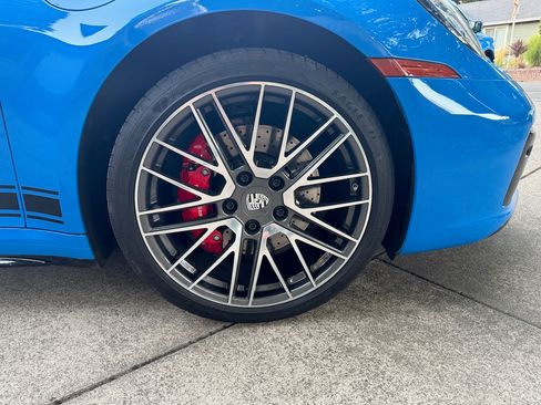 Used 2023 Porsche 911 Carrera 4S image 19