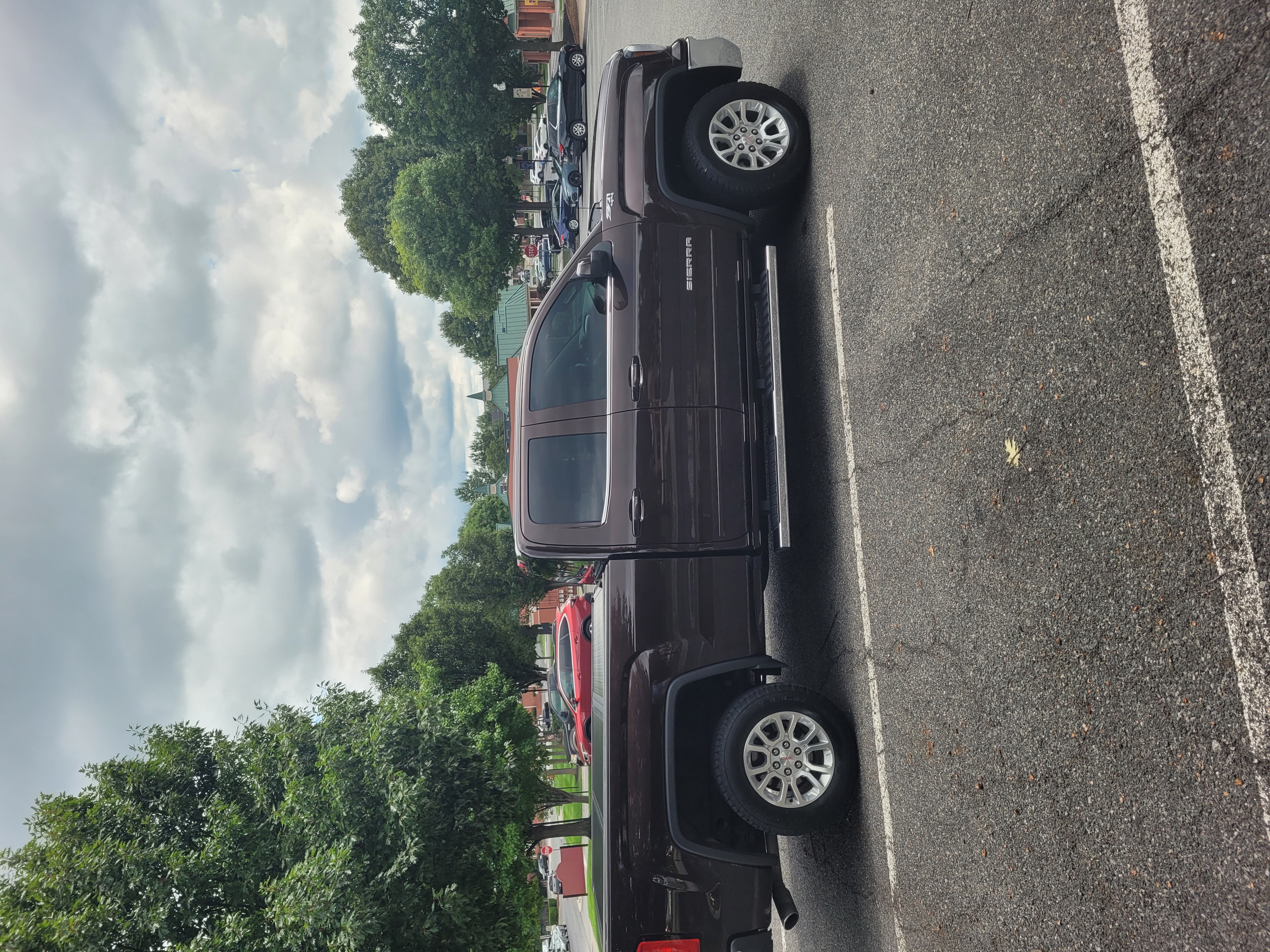 Used 2016 GMC Sierra 1500 SLE w/ SLE Value Package AWD/4WD image 9