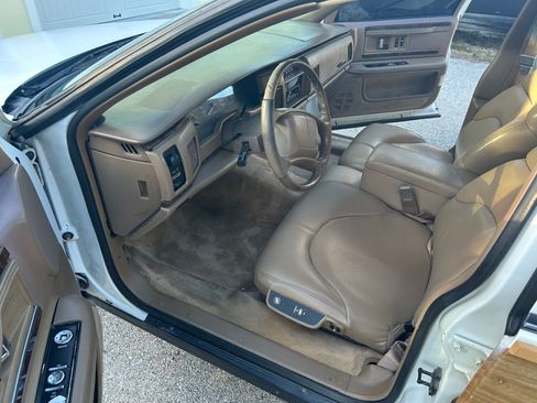 Used 1996 Buick Roadmaster Estate image 13