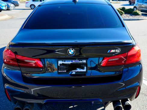 Used 2018 BMW M5 image 4