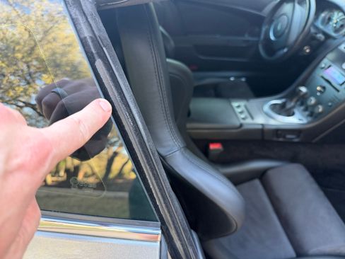 Used 2006 Aston Martin V8 Vantage Coupe 2D image 25