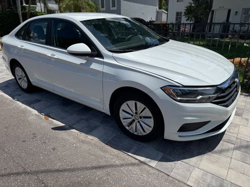 Used 2019 Volkswagen Jetta S FWD image 2