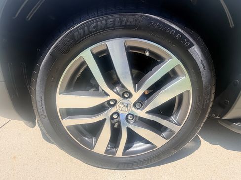 Used 2016 Honda Pilot Elite image 13