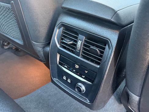 Used 2020 BMW 330i Sedan w/ M Sport Package image 13