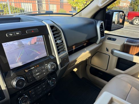 Used 2017 Ford F150 Lariat w/ FX4 Off-Road Package image 5