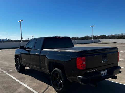 Used 2017 Chevrolet Silverado 1500 W/T w/ Black Out Edition image 9