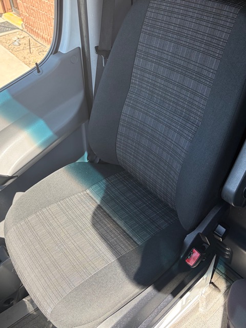 Used 2015 Mercedes-Benz Sprinter 2500 image 21