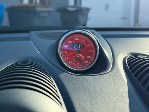 Used 2019 Porsche 718 Boxster GTS RWD image 11