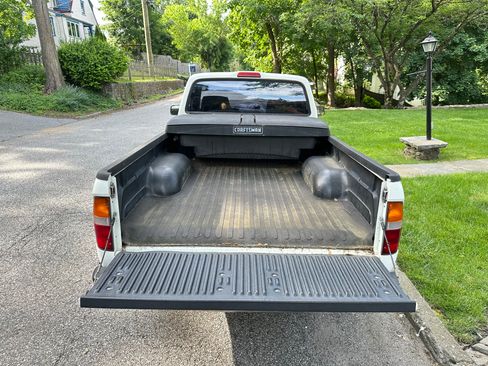 Used 1998 Toyota Tacoma Short Bed image 13