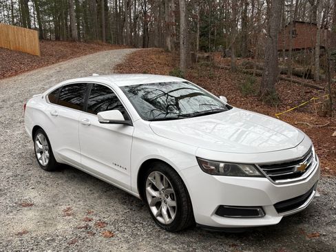 Used 2015 Chevrolet Impala LT image 5