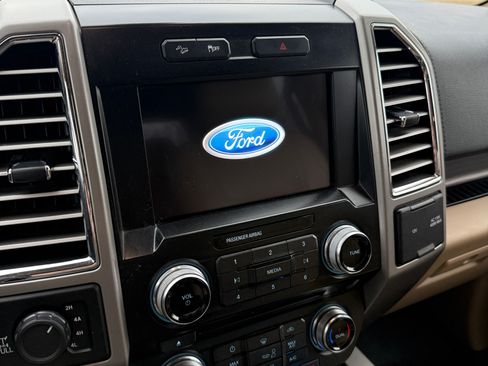 Used 2016 Ford F150 Lariat w/ Equipment Group 502A Luxury image 12