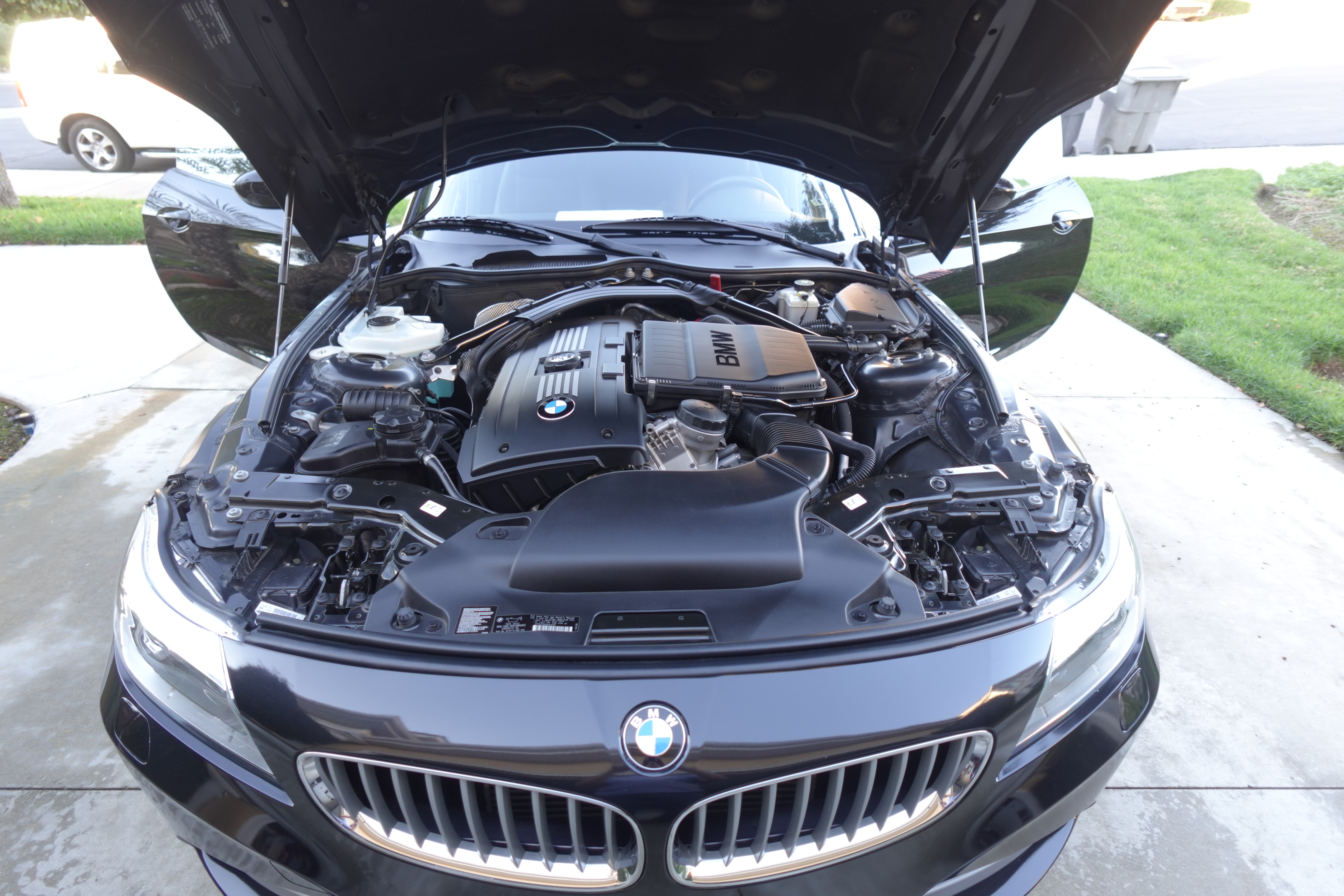 Used 2014 BMW Z4 sDrive35i RWD image 1