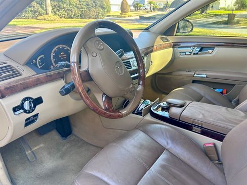 Used 2008 Mercedes-Benz S 550 image 4