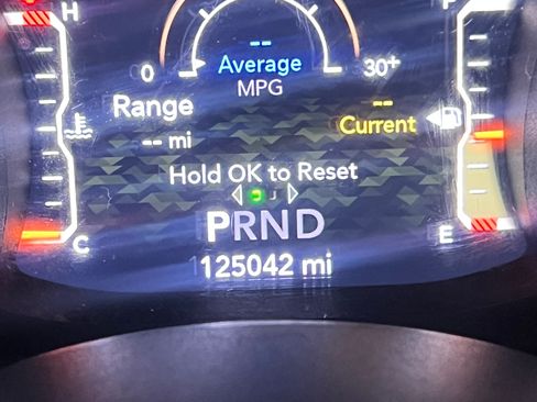 Used 2018 Jeep Wrangler Unlimited Sahara AWD/4WD image 6