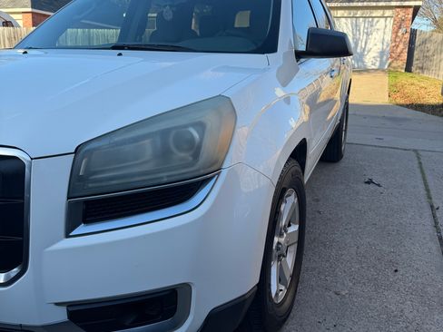 Used 2013 GMC Acadia SLE image 4