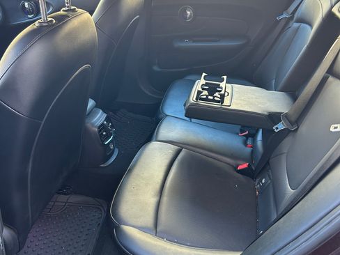 Used 2017 MINI Cooper Clubman image 6