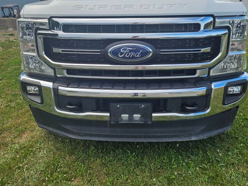 Used 2022 Ford F350 Lariat w/ Camper Package AWD/4WD image 5