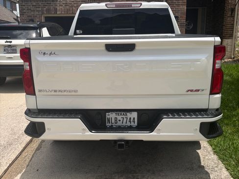 Used 2020 Chevrolet Silverado 1500 RST w/ Texas Edition RWD image 5