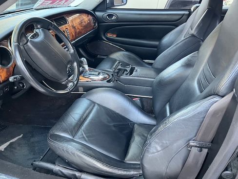 Used 2006 Jaguar XK8 Convertible image 6