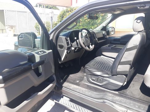 Used 2015 Ford F150 XLT w/ Equipment Group 302A Luxury image 8