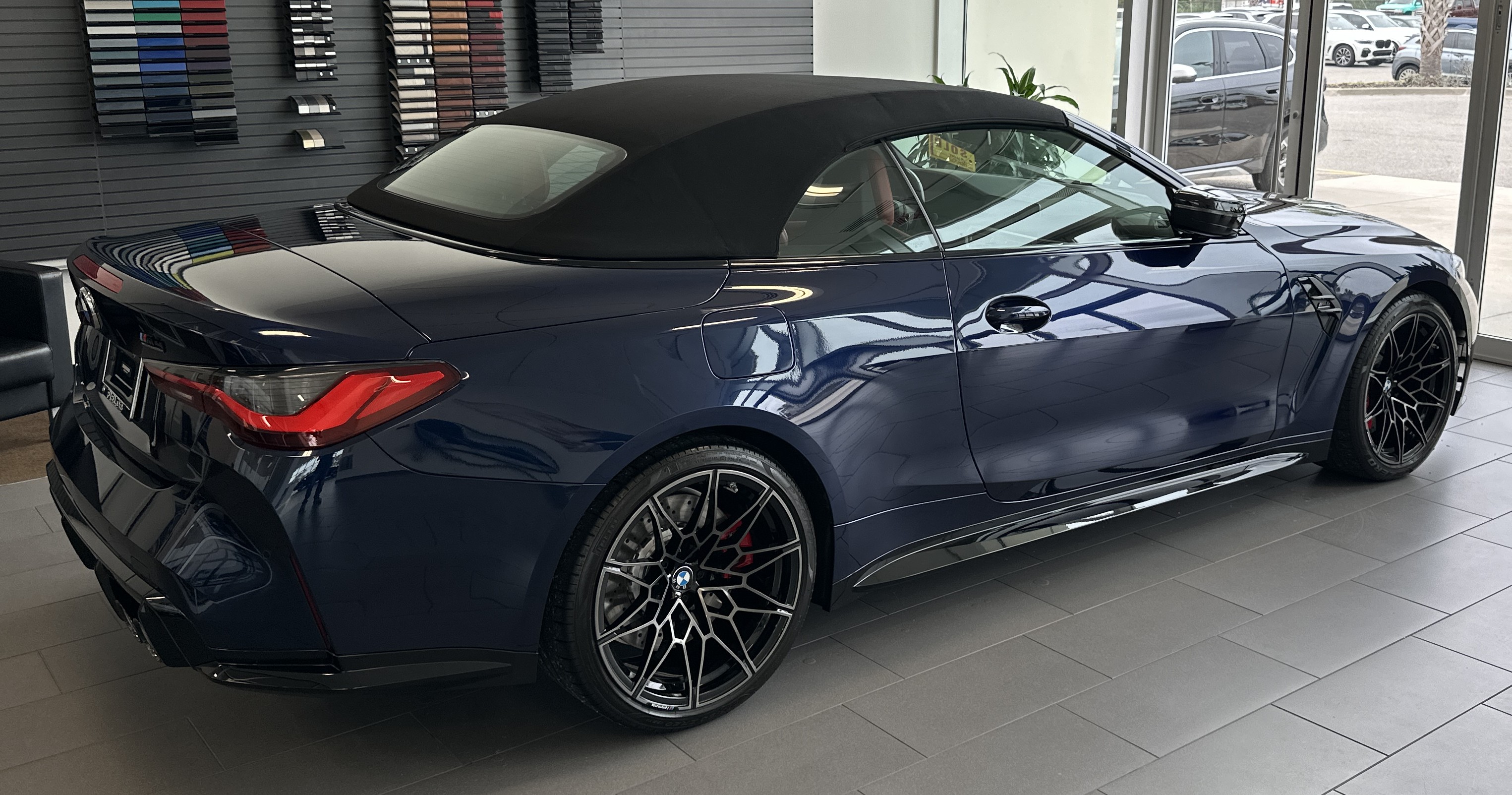 Used 2022 BMW M4 xDrive Competition AWD/4WD image 5