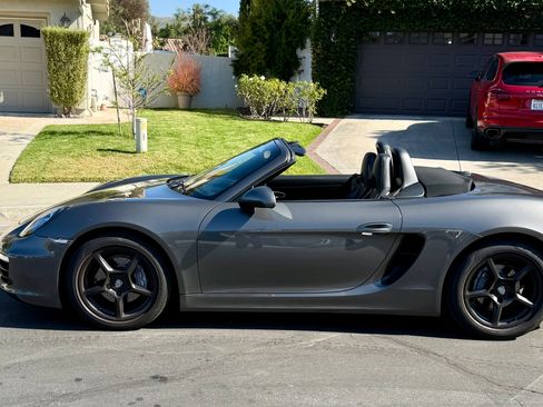 Used 2013 Porsche Boxster Convertible 2D image 4