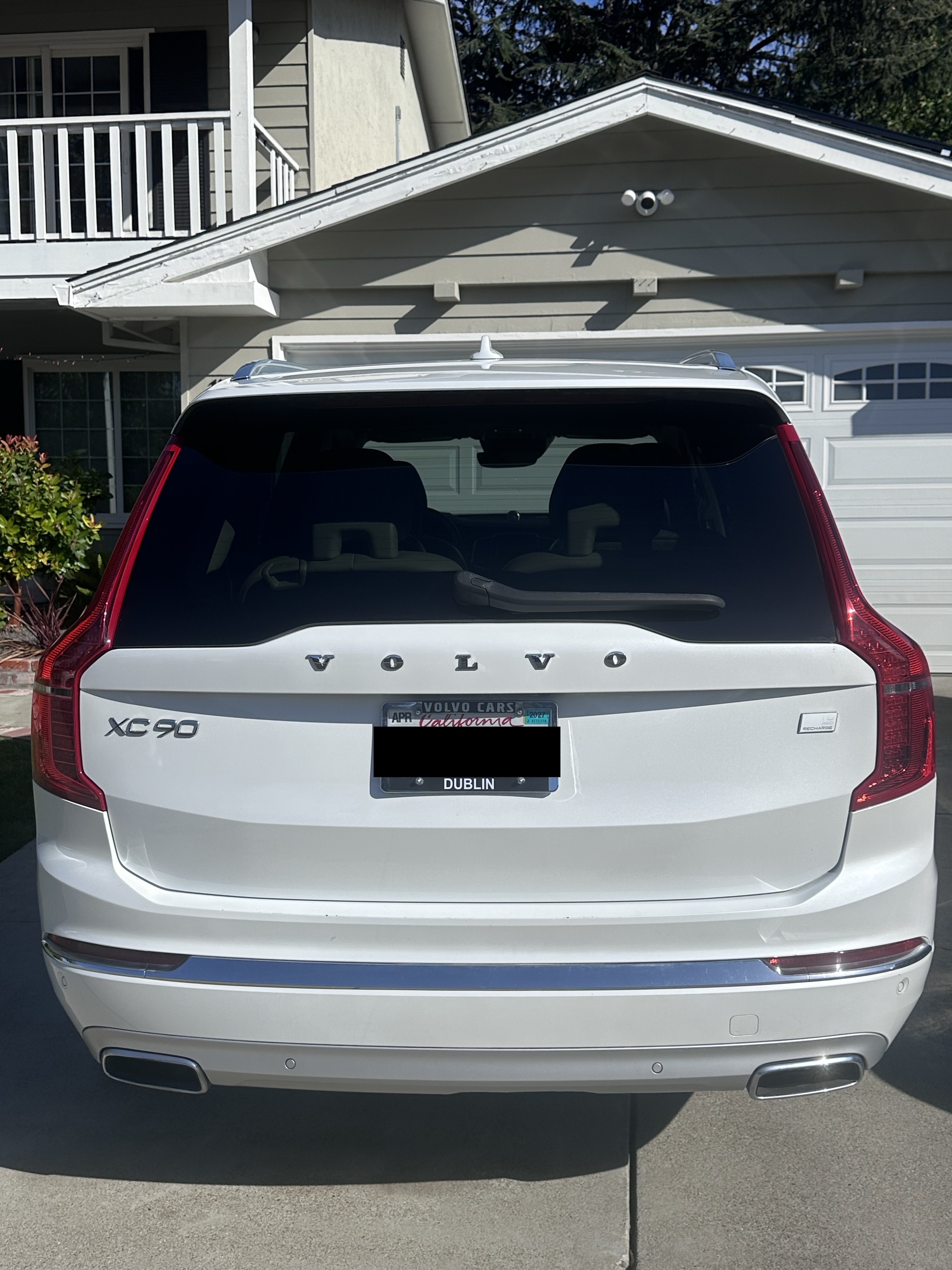 Used 2021 Volvo XC90 T8 Inscription w/ Lounge Package AWD/4WD image 2