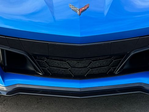 Used 2024 Chevrolet Corvette Z06 RWD image 8