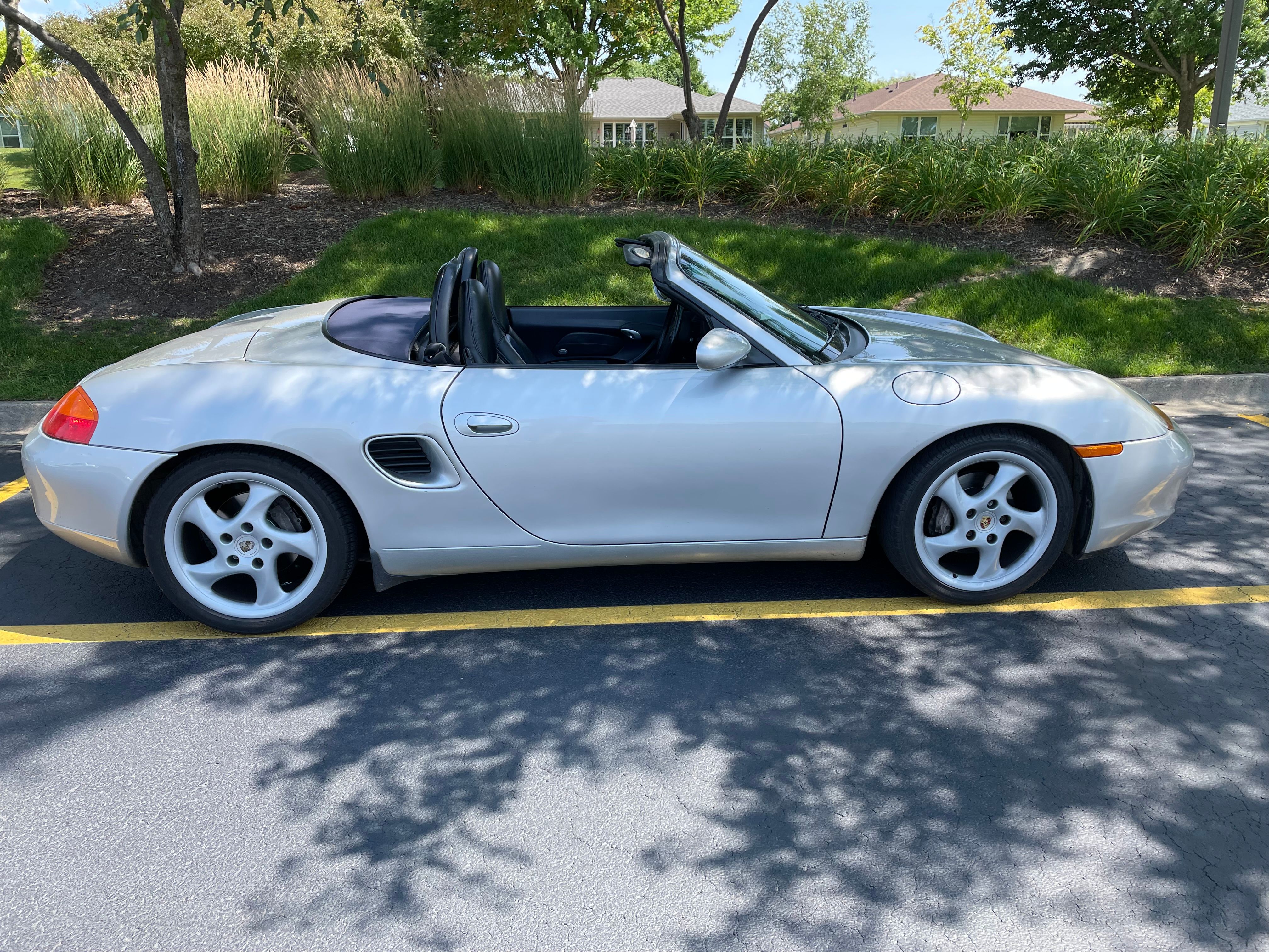 Used 2000 Porsche Boxster RWD image 1