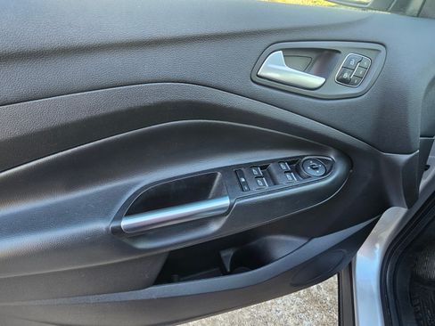 Used 2017 Ford Escape Titanium image 24