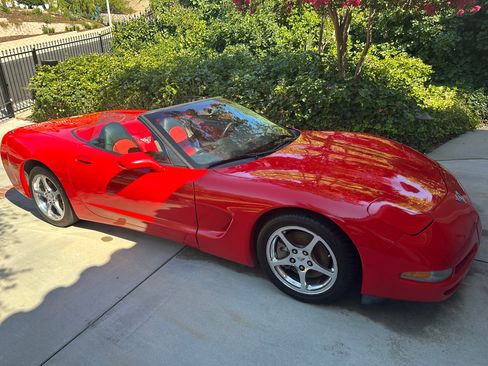 Used 2003 Chevrolet Corvette Convertible w/ Preferred Equipment Group1 image 26