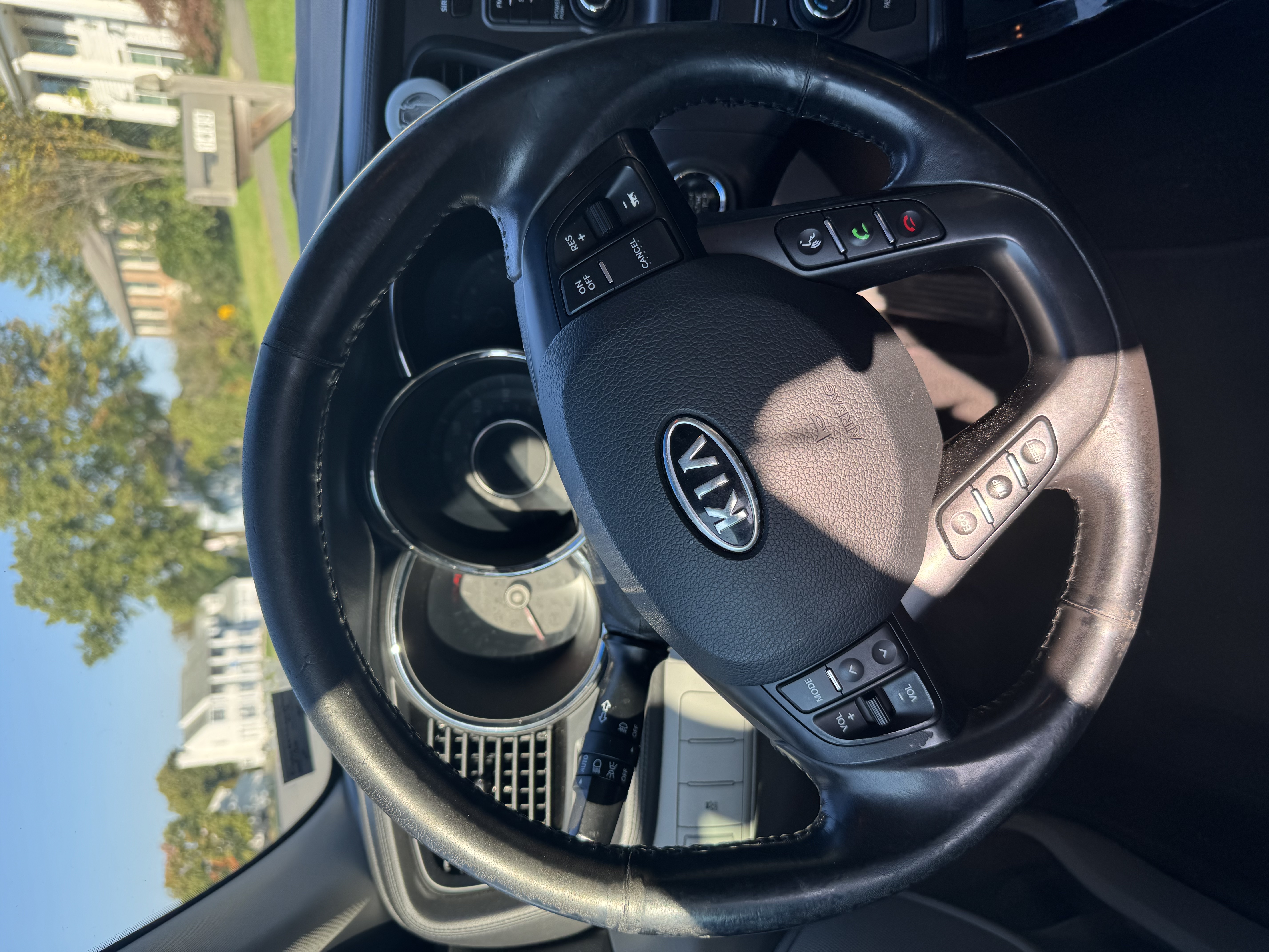 Used 2012 Kia Optima EX FWD image 5