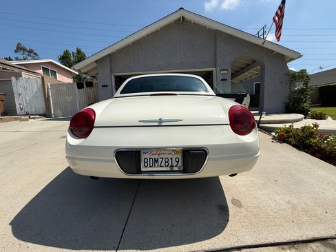 Used 2003 Ford Thunderbird image 13
