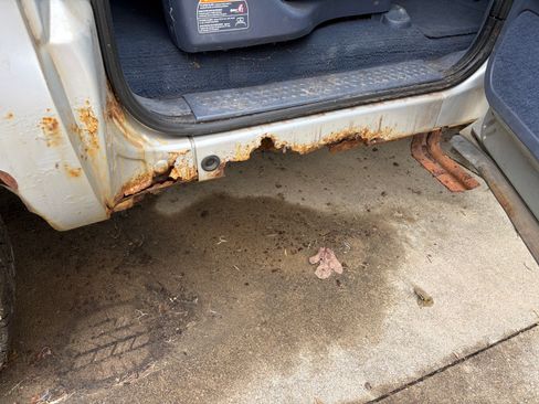 Used 2000 Ford Excursion XLT RWD image 14