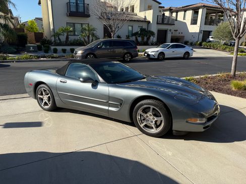 Used 2004 Chevrolet Corvette Convertible 2D w/ Preferred Equipment Group image 18