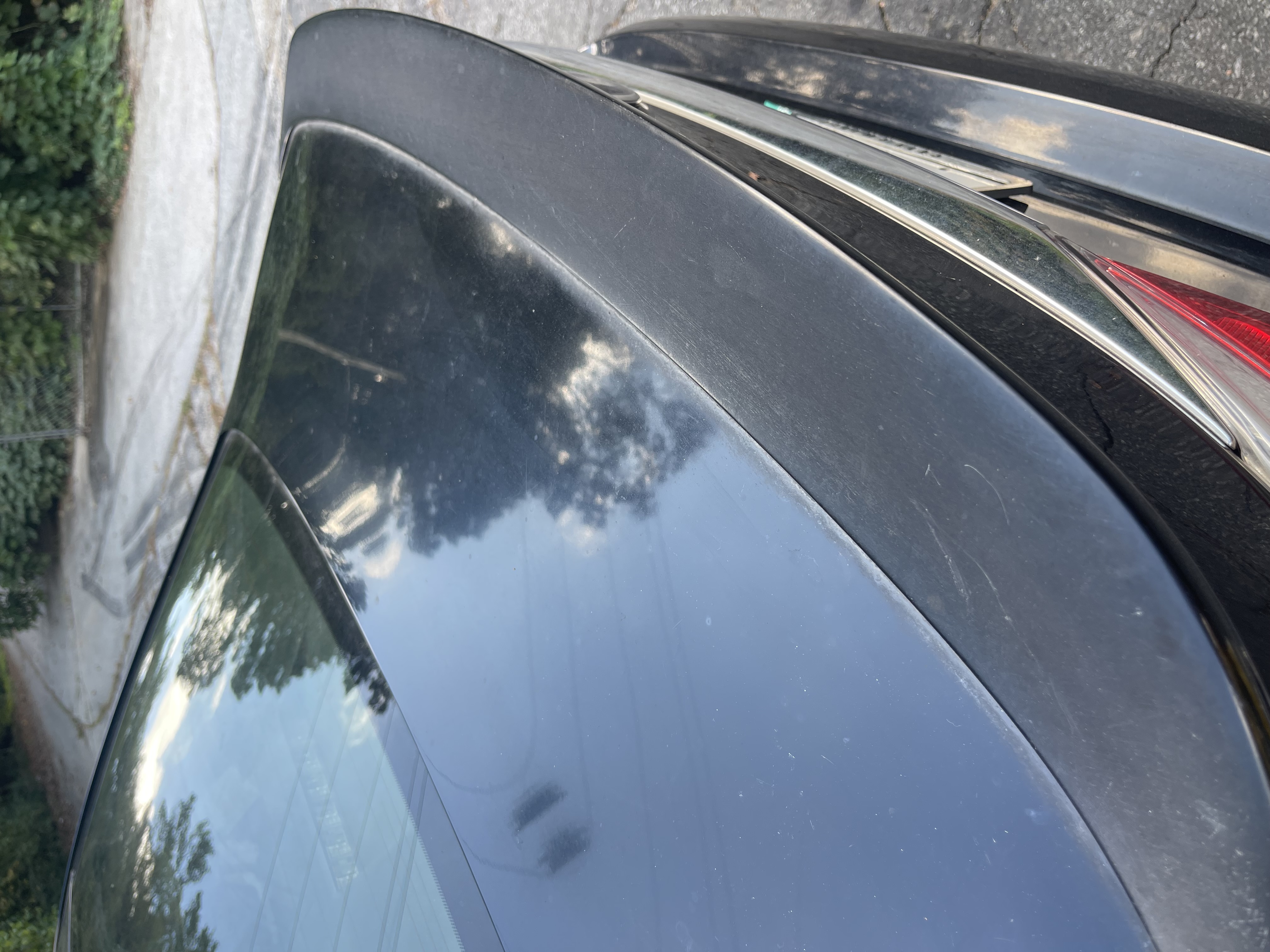 Used 2013 Lexus ES 300h w/ Premium Pkg FWD image 12