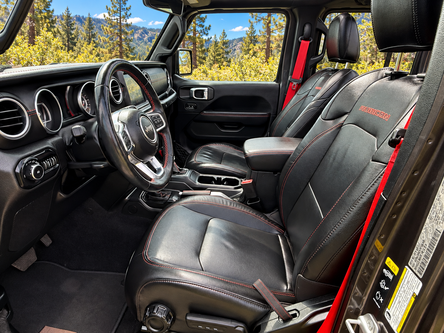 Used 2020 Jeep Wrangler Unlimited Rubicon w/ Quick Order Package 28Y Recon AWD/4WD image 10